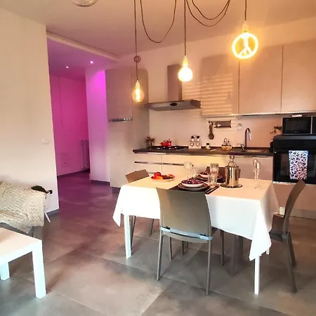 Casa Tramonto 50 Mt Dal Mare, Parcheggio Gratis Мизано-Адриатико